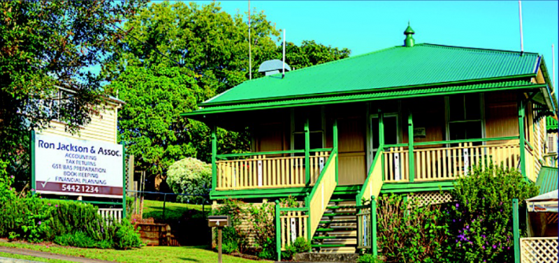 Woombye QLD Accountant Find