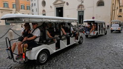 Major city eyes crackdown on golf cart tours as furious locals push back Accountant Find