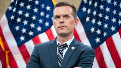 Outgoing House Democrat backs incumbent Republican lawmaker for re-election Accountant Find
